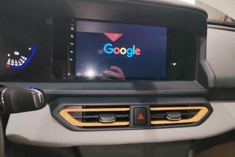 Used Dongfeng Aeolus E70 2023 PRO Smart Drive Edition Audio And AC Panel
