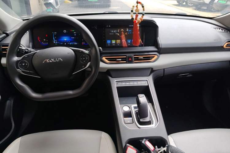 Used Dongfeng Aeolus E70 2023 Revised PRO Smart Drive Version Center Console