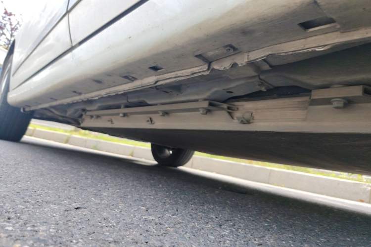 Used Dongfeng Aeolus E70 2023 500 Smart Version Lithium Iron Phosphate 48.6 kWh 110 kW Chassis Rear Left