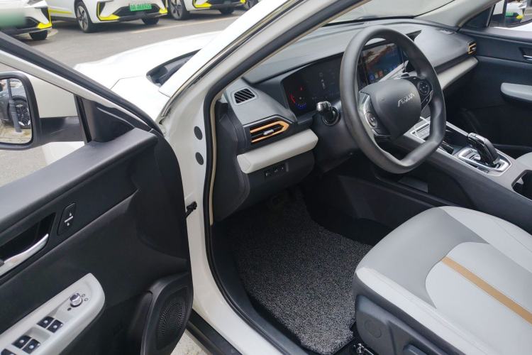 Used Dongfeng Aeolus E70 2023 Revised PRO Smart Drive Version Driver Seat