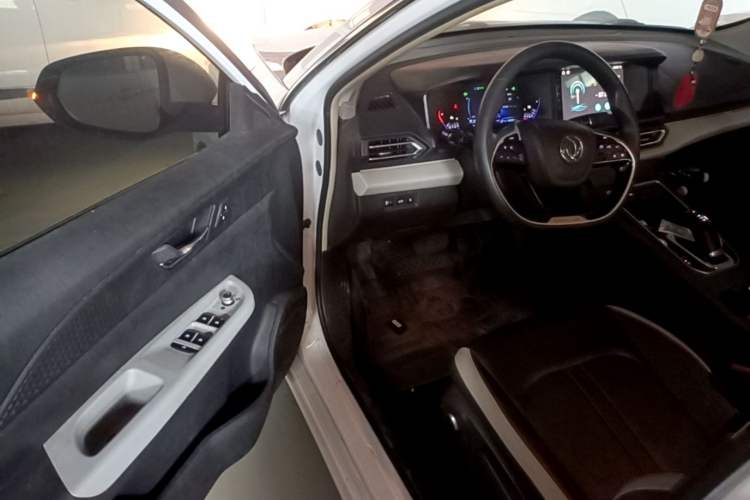 Used Dongfeng Aeolus E70 2023 360H Battery-Swap Version Driver Seat