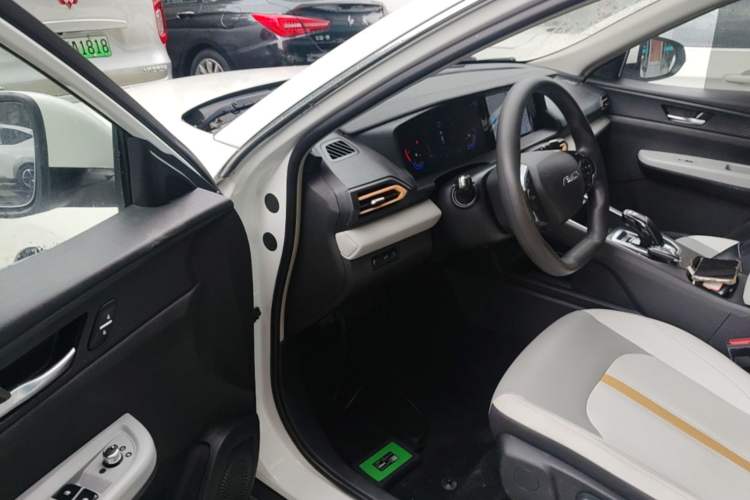 Used Dongfeng Aeolus E70 2023 Revised PRO Smart Drive Version Driver Seat