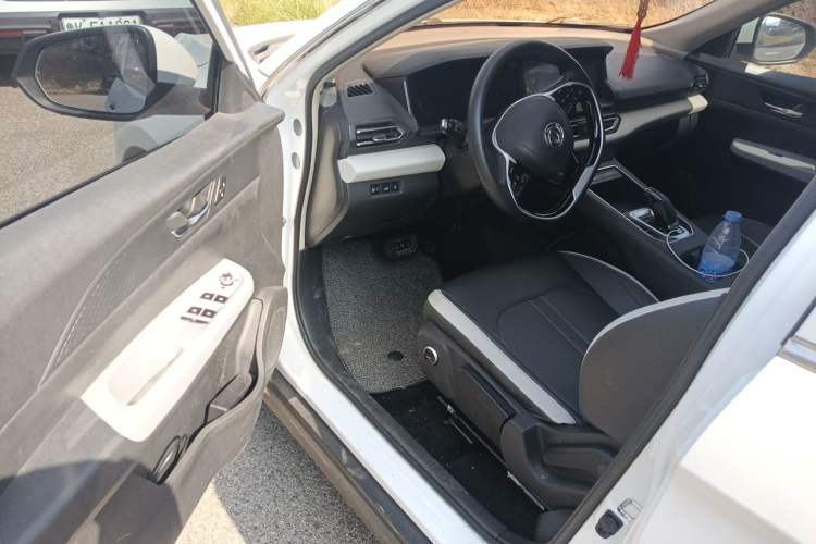 Used Dongfeng Aeolus E70 2023 360H Battery-Swap Version Driver Seat
