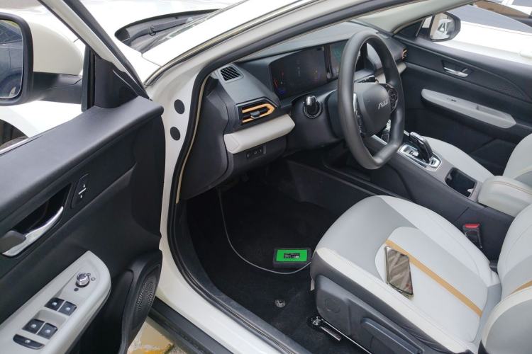 Used Dongfeng Aeolus E70 2023 Revised PRO Smart Drive Version Driver Seat