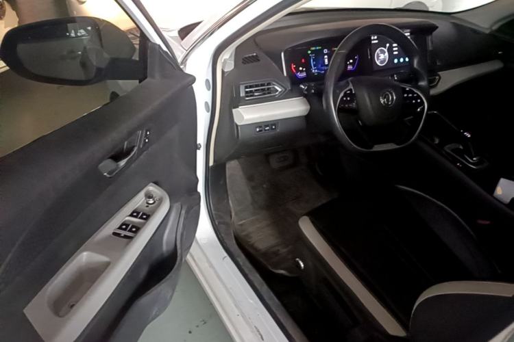 Used Dongfeng Aeolus E70 2023 360H Battery-Swap Version Driver Seat