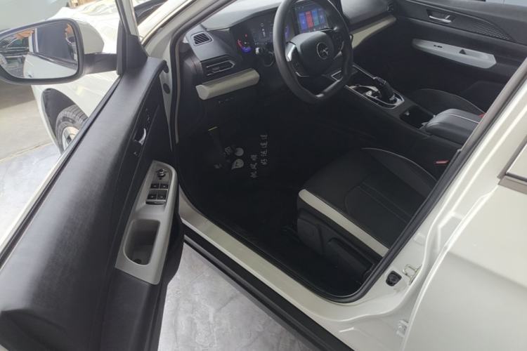 Used Dongfeng Aeolus E70 2023 400H Battery-Swap Rental Version Driver Seat