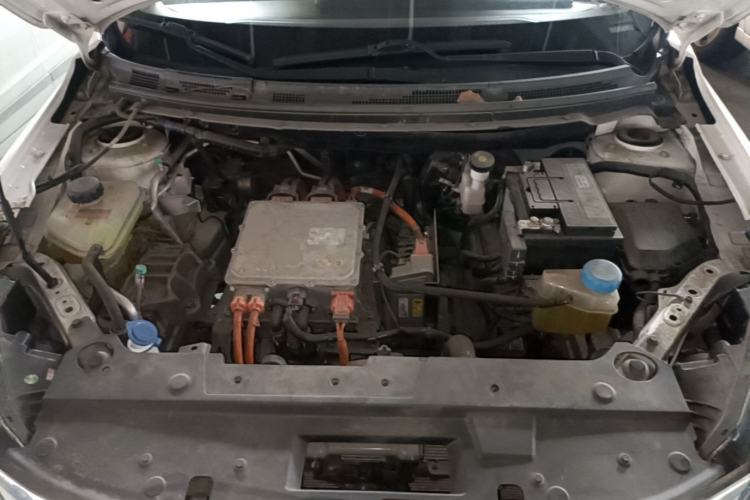 Used Dongfeng Aeolus E70 2023 360H Battery-Swap Version Engine Bay