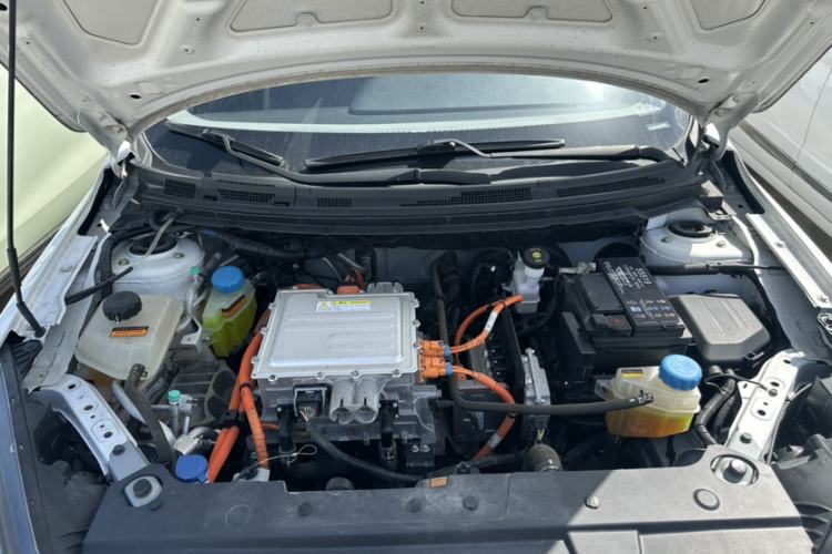 Used Dongfeng Aeolus E70 2023 500 Smart Version Lithium Iron Phosphate 48.6 kWh 110 kW Engine Bay