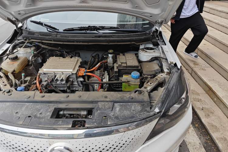 Used Dongfeng Aeolus E70 2023 500 Smart Version Lithium Iron Phosphate 48.6 kWh 110 kW Engine Bay Left