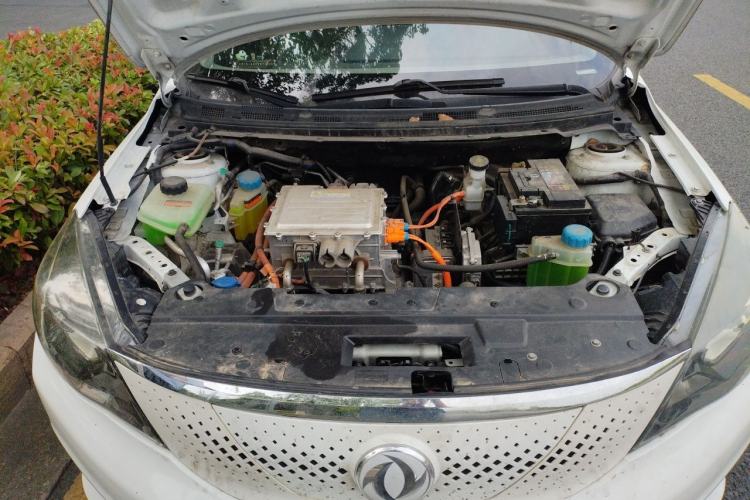 Used Dongfeng Aeolus E70 2023 500 Smart Edition Lithium Iron Phosphate 47.58 kWh Engine Bay
