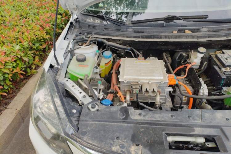 Used Dongfeng Aeolus E70 2023 500 Smart Edition Lithium Iron Phosphate 47.58 kWh Engine Bay Right