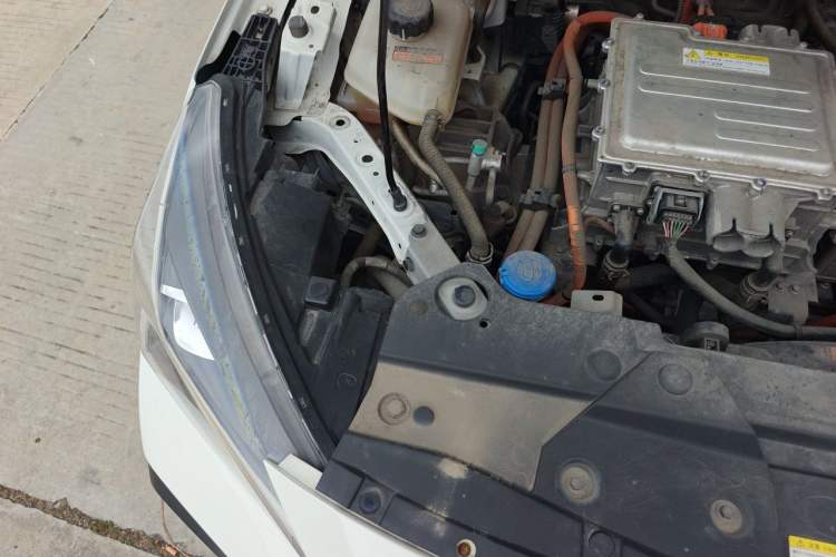 Used Dongfeng Aeolus E70 2023 Revised PRO Smart Drive Version Engine Bay Right