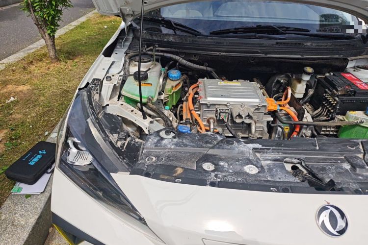 Used Dongfeng Aeolus E70 2023 PRO Comfort Edition Engine Bay Right