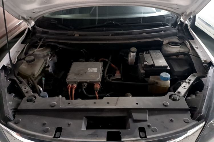 Used Dongfeng Aeolus E70 2023 360H Battery-Swap Version Engine Bay