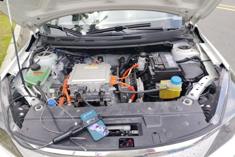 Used Dongfeng Aeolus E70 2023 500 Smart Version Lithium Iron Phosphate 48.6 kWh 110 kW Engine Bay