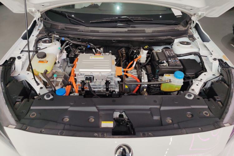 Used Dongfeng Aeolus E70 2023 PRO Smart Drive Edition Engine Bay
