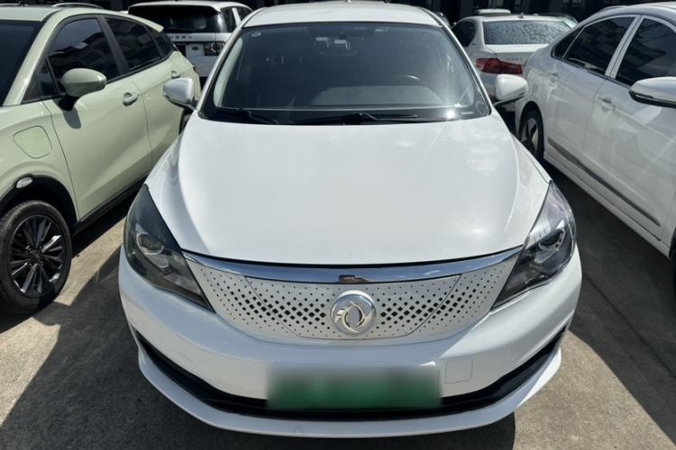 Used Dongfeng Aeolus E70 2023 500 Smart Version Lithium Iron Phosphate 48.6 kWh 110 kW Exterior 1