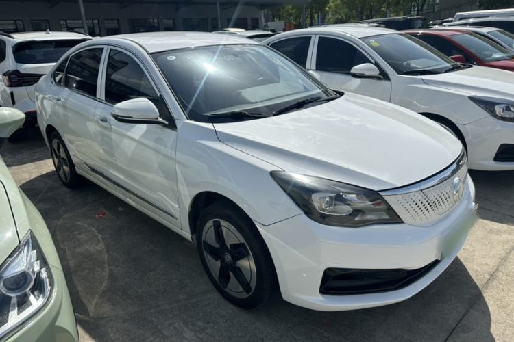 Used Dongfeng Aeolus E70 2023 500 Smart Version Lithium Iron Phosphate 48.6 kWh 110 kW Exterior 2