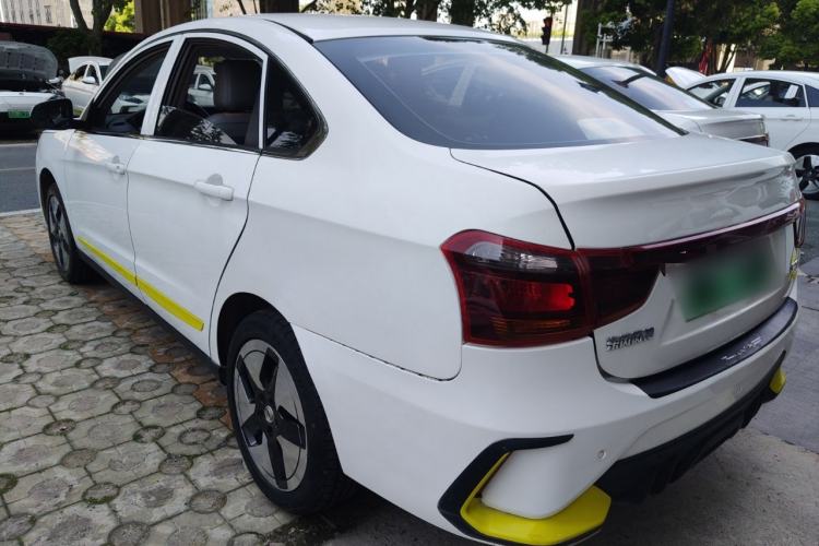 Used Dongfeng Aeolus E70 2023 Revised PRO Smart Drive Version Exterior 2