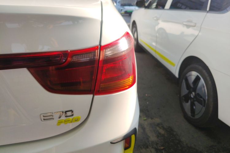 Used Dongfeng Aeolus E70 2023 Revised PRO Smart Drive Version Exterior 3