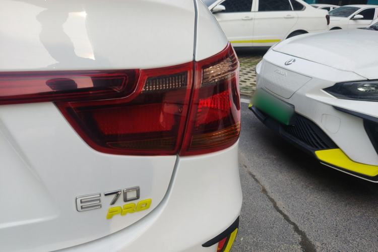 Used Dongfeng Aeolus E70 2023 Revised PRO Smart Drive Version Exterior 3