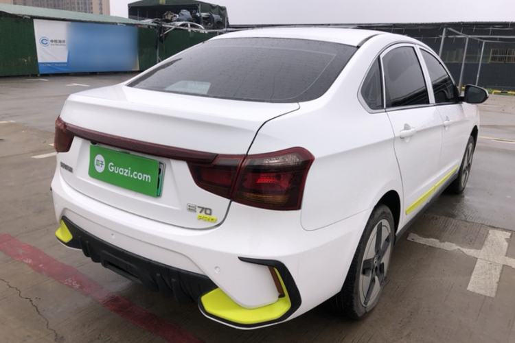 Used Dongfeng Aeolus E70 2023 Revised PRO Smart Drive Version Exterior 3