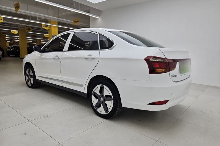 Used Dongfeng Aeolus E70 2023 400H Battery-Swap Rental Version Exterior 4