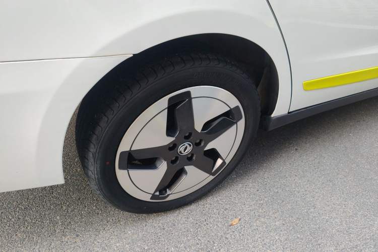 Used Dongfeng Aeolus E70 2023 Revised PRO Smart Drive Version Exterior 5