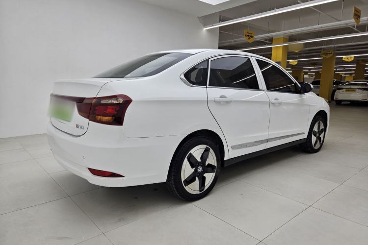 Used Dongfeng Aeolus E70 2023 400H Battery-Swap Rental Version Exterior 5