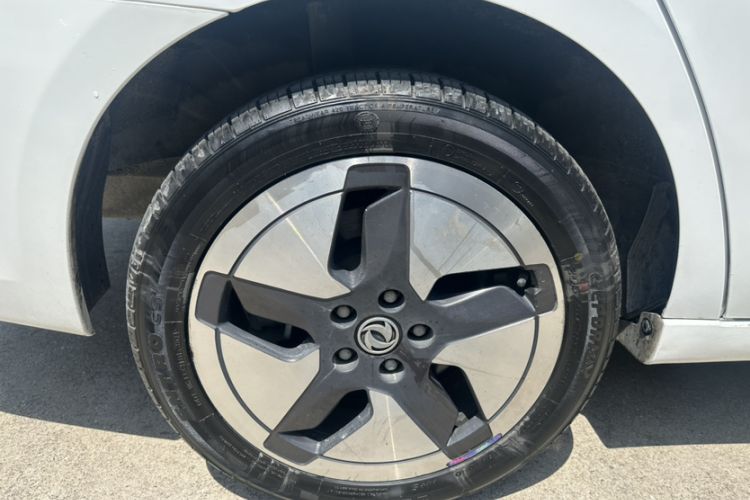 Used Dongfeng Aeolus E70 2023 500 Smart Version Lithium Iron Phosphate 48.6 kWh 110 kW Exterior 6