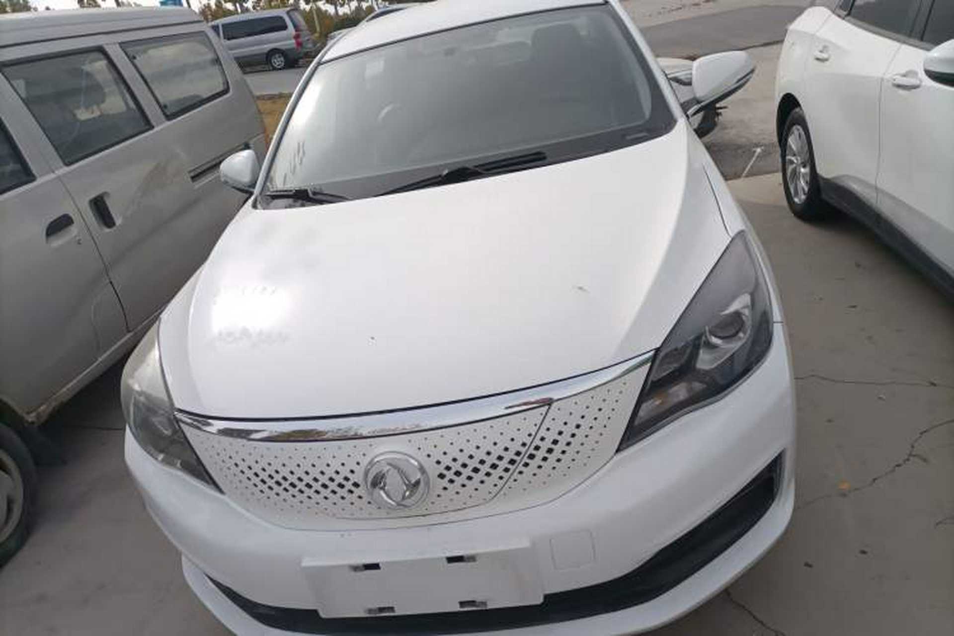 Used Dongfeng Aeolus E70 2023 500 Smart Version Lithium Iron Phosphate 48.6 kWh 110 kW Front