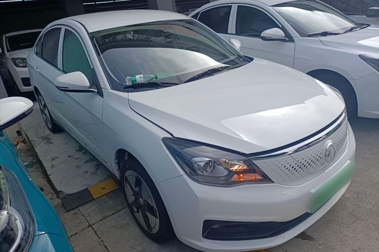 Used Dongfeng Aeolus E70 2023 400H Battery-Swap Rental Version Front Right 45 Deg