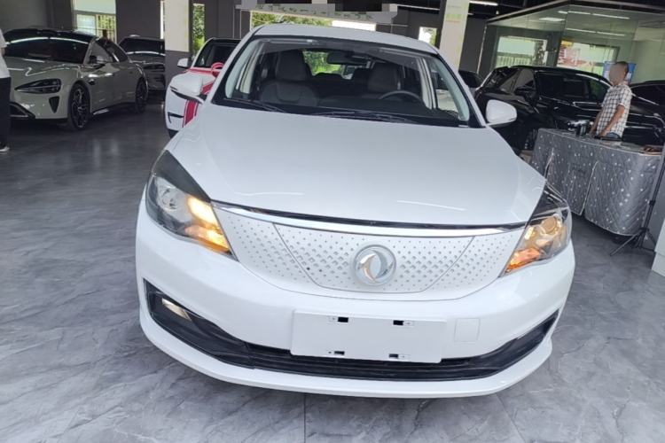 Used Dongfeng Aeolus E70 2023 400H Battery-Swap Rental Version Front