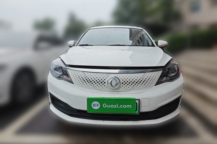 Used Dongfeng Aeolus E70 2023 500 Smart Version Lithium Iron Phosphate 48.6 kWh 110 kW Front
