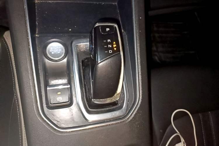 Used Dongfeng Aeolus E70 2023 360H Battery-Swap Version Gear Lever
