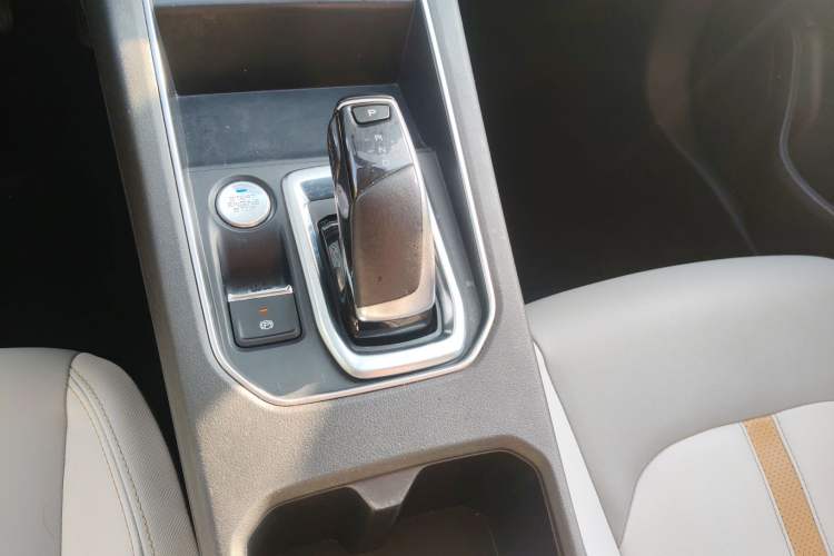 Used Dongfeng Aeolus E70 2023 Revised PRO Smart Drive Version Gear Lever