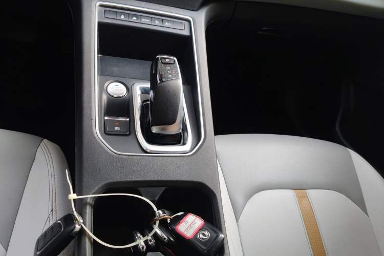 Used Dongfeng Aeolus E70 2023 Revised PRO Smart Drive Version Gear Lever