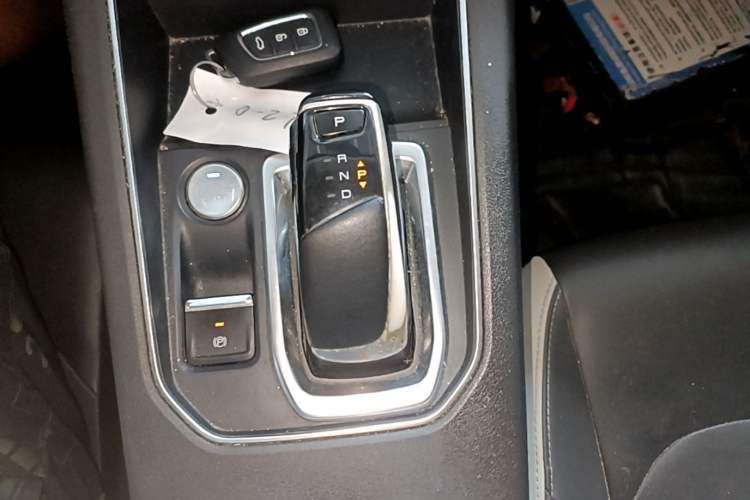 Used Dongfeng Aeolus E70 2023 360H Battery-Swap Version Gear Lever