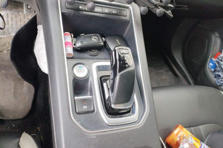 Used Dongfeng Aeolus E70 2023 500 Smart Edition Lithium Iron Phosphate 47.58 kWh Gear Lever
