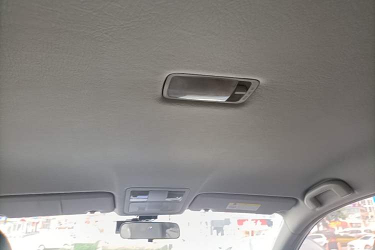 Used Dongfeng Aeolus E70 2023 400H Battery-Swap Rental Version Headliner