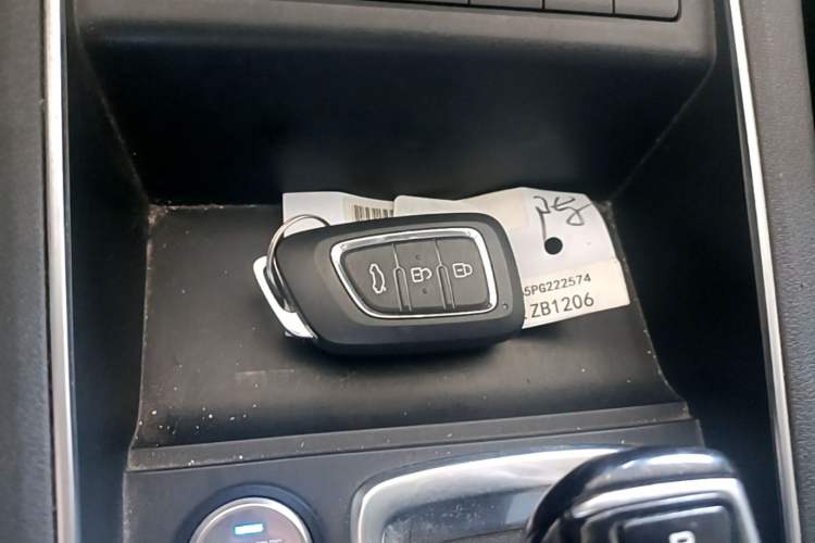 Used Dongfeng Aeolus E70 2023 360H Battery-Swap Version Interior 1