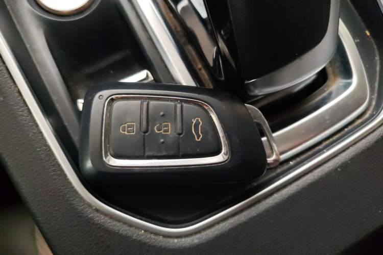 Used Dongfeng Aeolus E70 2023 Revised PRO Smart Drive Version Interior 1