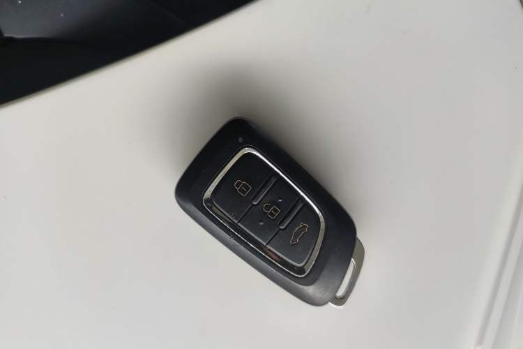 Used Dongfeng Aeolus E70 2023 500 Smart Edition Lithium Iron Phosphate 47.58 kWh Interior 1