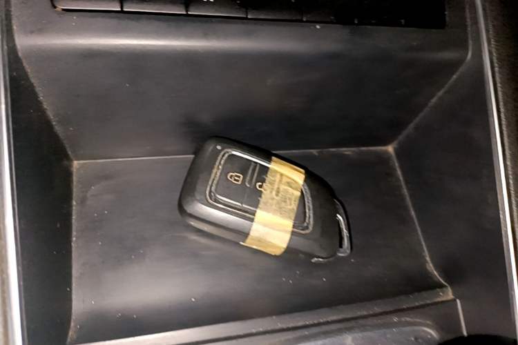 Used Dongfeng Aeolus E70 2023 360H Battery-Swap Version Interior 1