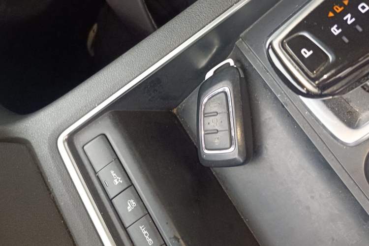 Used Dongfeng Aeolus E70 2023 PRO Smart Drive Edition Interior 1