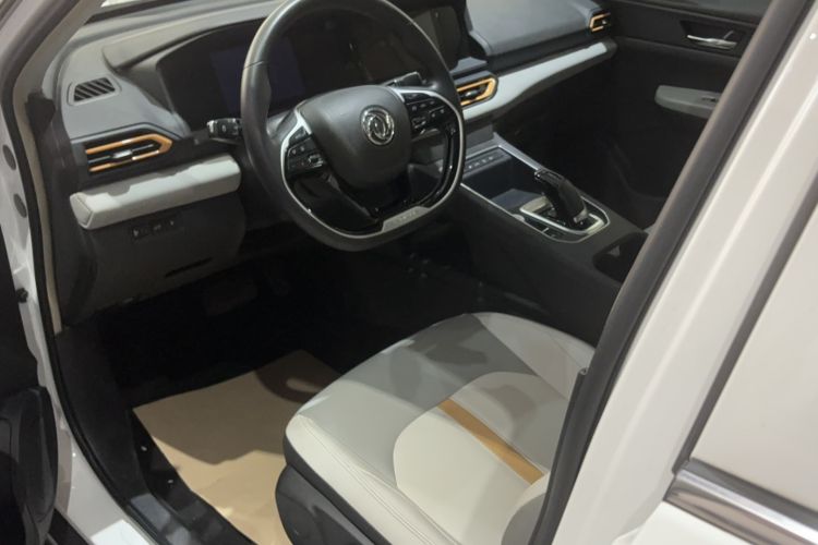 Used Dongfeng Aeolus E70 2023 PRO Smart Drive Edition Interior 3