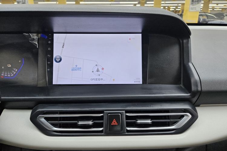 Used Dongfeng Aeolus E70 2023 400H Battery-Swap Rental Version Interior 4