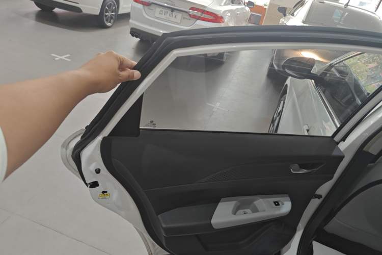 Used Dongfeng Aeolus E70 2023 PRO Smart Drive Edition Interior 8