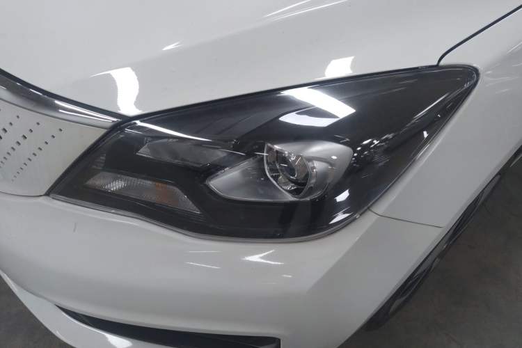 Used Dongfeng Aeolus E70 2023 500 Smart Edition Lithium Iron Phosphate 47.58 kWh Left Front Headlight