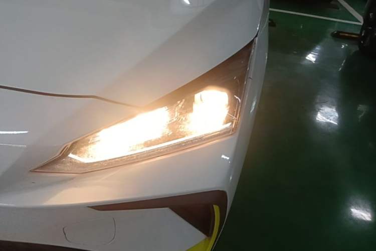 Used Dongfeng Aeolus E70 2023 Revised PRO Smart Drive Version Left Front Headlight